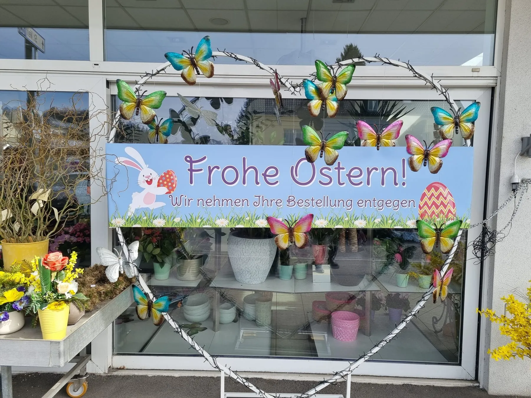 Schaufensterbanner zu Ostern